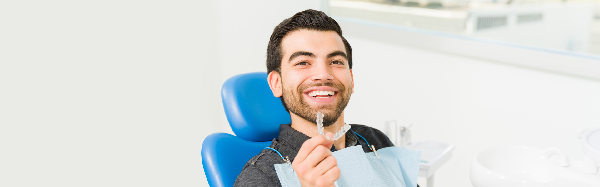 Get a Perfect Smile with Invisalign® This New Year 
